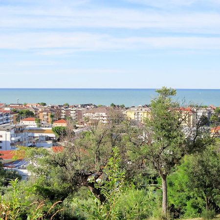 Apartment Mare Blu-1 By Interhome Francavilla Al Mare Exterior photo