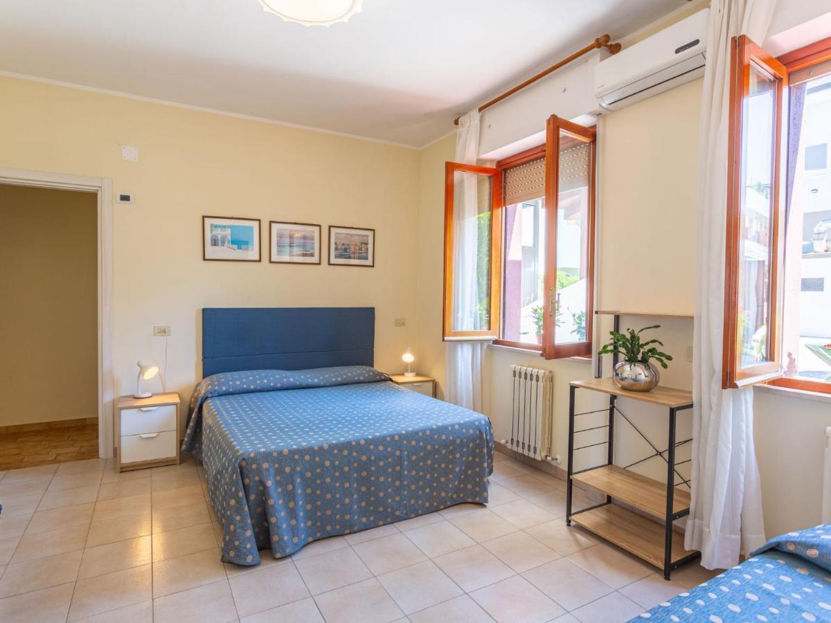 Apartment Mare Blu-1 By Interhome Francavilla Al Mare Exterior photo
